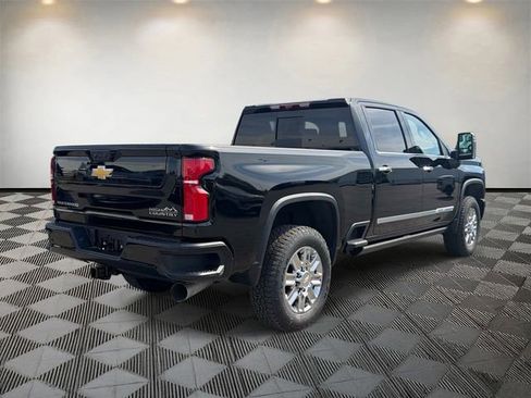 New 2026 Chevrolet Silverado 2500 High Country w/ High Country Premium Package AWD/4WD image 5