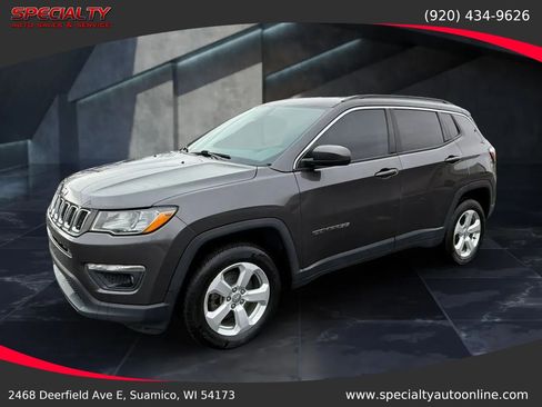 Used 2018 Jeep Compass Latitude w/ Cold Weather Group AWD/4WD image 6