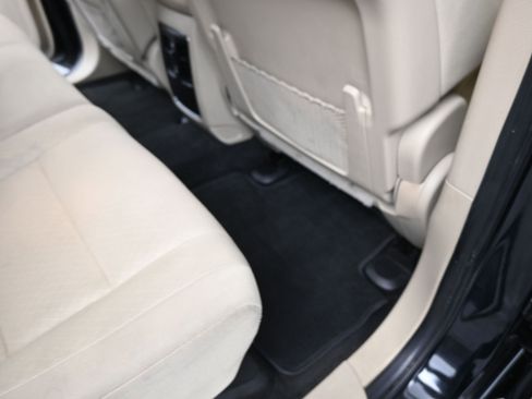 Used 2022 Jeep Grand Cherokee Laredo E image 20