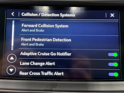 Used 2024 Buick Enclave Avenir w/ Avenir Technology Package AWD/4WD image 26