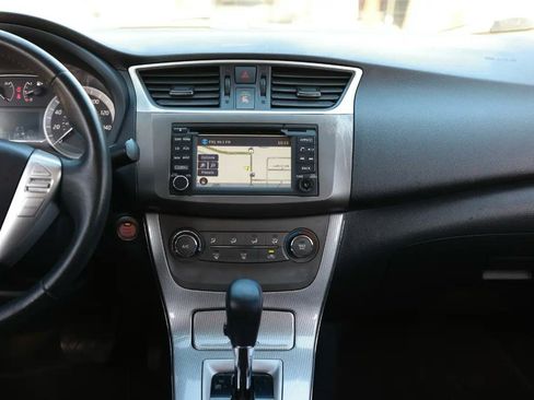 Used 2014 Nissan Sentra SR w/ Premium Package image 35