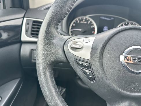 Used 2016 Nissan Sentra SV image 28