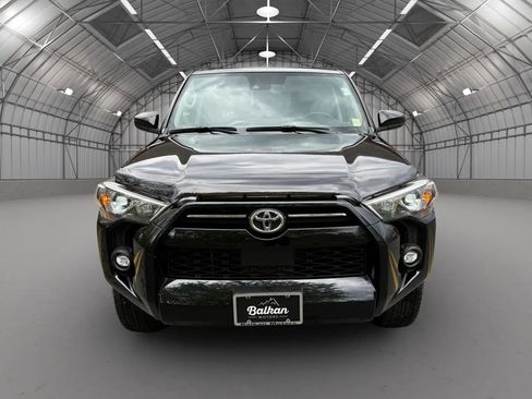 Used 2023 Toyota 4Runner SR5 AWD/4WD image 16