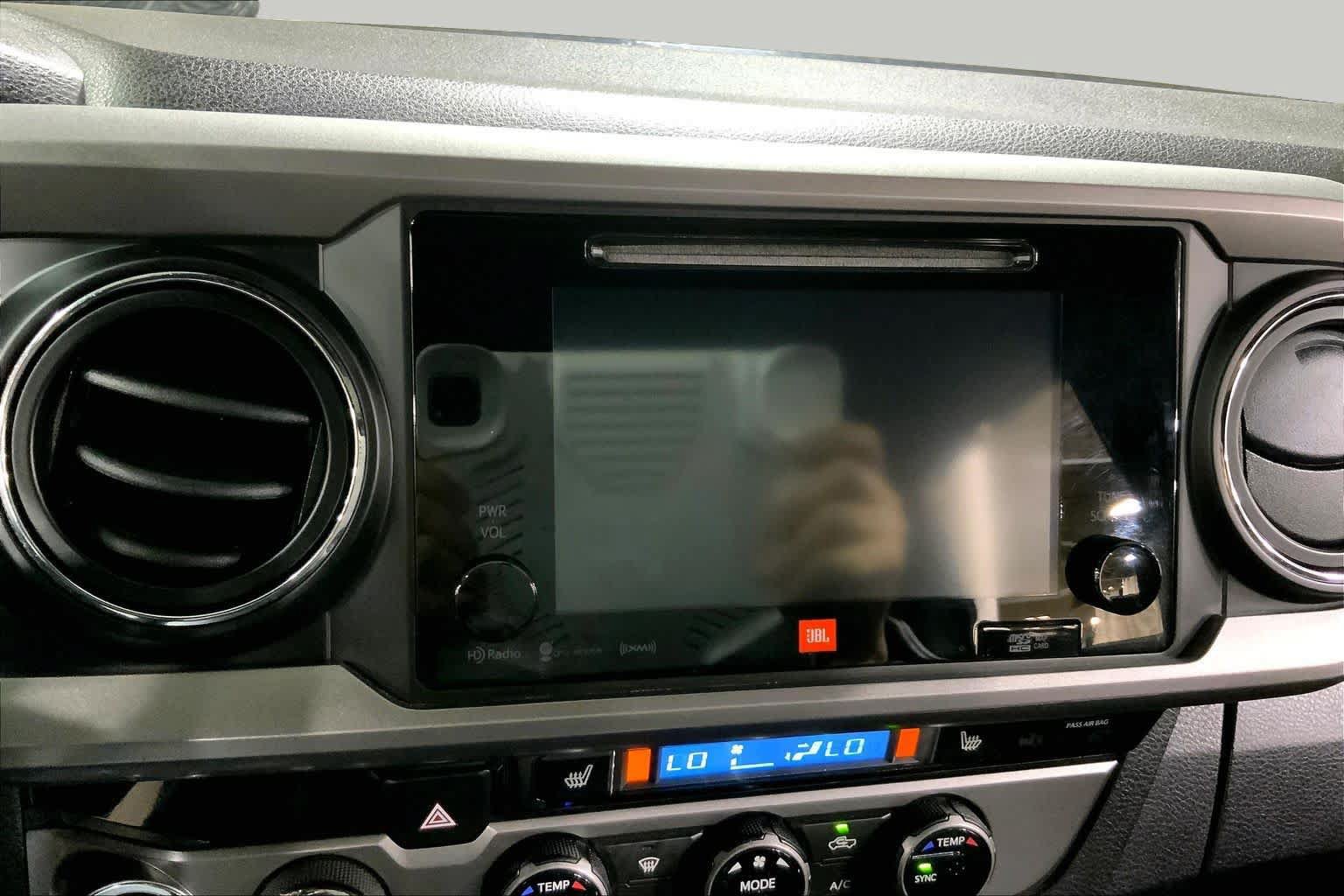 Used 2018 Toyota Tacoma Limited AWD/4WD image 27