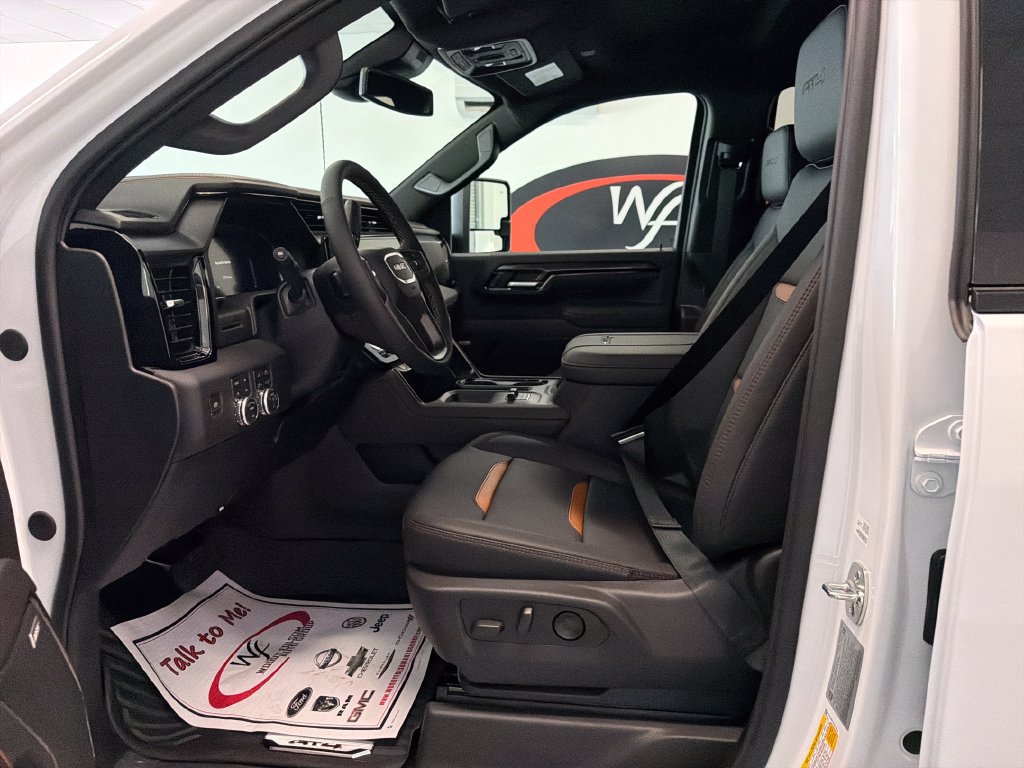 New 2026 GMC Sierra 2500 AT4 w/ LPO, Black Badging Package AWD/4WD image 9