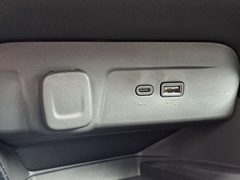 New 2026 Chevrolet Trax ACTIV w/ Sunroof Package FWD image 20