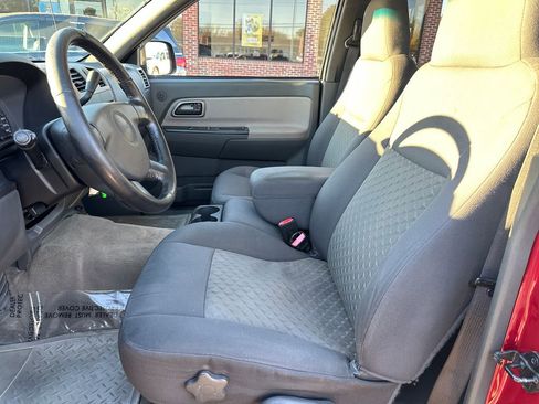 Used 2005 GMC Canyon SLE image 10