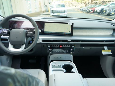 New 2026 Hyundai Ioniq 9 Limited AWD/4WD image 23