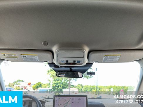 Used 2025 Ford Explorer Active image 53