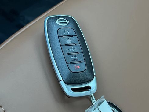 New 2025 Nissan Pathfinder Platinum image 25