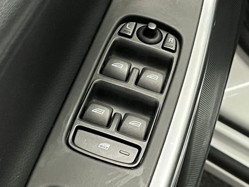 Used 2017 Volvo S60 T5 Dynamic w/ Vision Package FWD image 16
