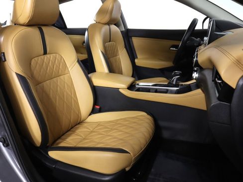 Used 2022 Nissan Sentra SV w/ SV Premium Package image 41