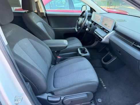 Used 2024 Hyundai Ioniq 5 SEL RWD image 22