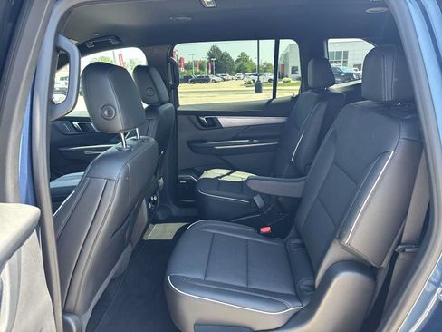 Used 2026 Buick Enclave Preferred FWD image 25