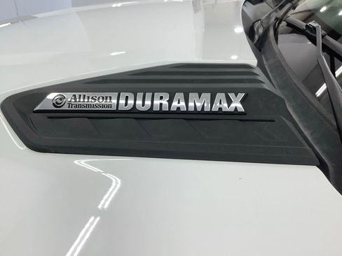 Used 2024 Chevrolet Silverado 2500 LT AWD/4WD image 21