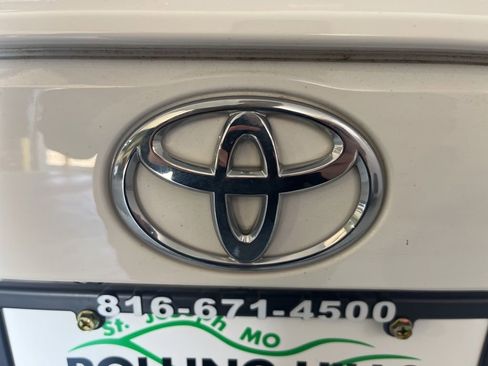 Used 2024 Toyota RAV4 LE AWD/4WD image 44