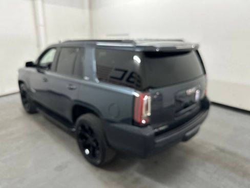 Used 2019 GMC Yukon SLT w/ Graphite Performance Edition RWD image 19