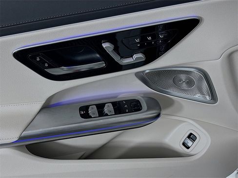 New 2026 Mercedes-Benz CLE 300 4MATIC Cabriolet image 16