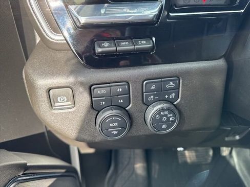 Certified 2024 Chevrolet Silverado 3500 High Country w/ High Country Premium Package image 24