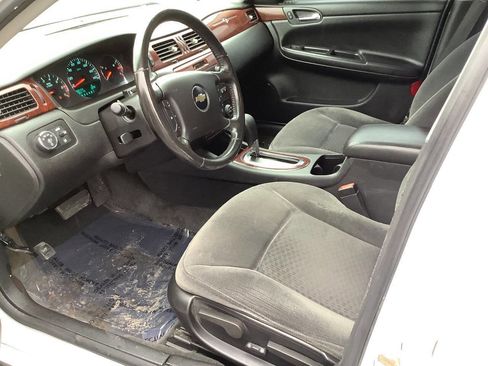 Used 2010 Chevrolet Impala LT image 21