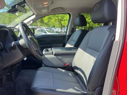 Used 2021 Nissan Titan S w/ S Utility Package RWD image 15