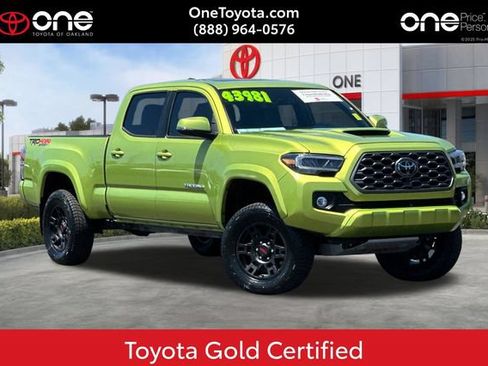 Certified 2023 Toyota Tacoma TRD Sport w/ TRD Premium Sport Package AWD/4WD image 1
