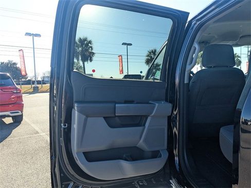 Used 2025 Ford F150 XLT w/ Equipment Group 301A Standard image 23