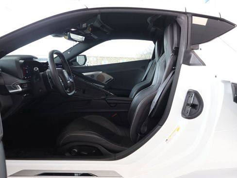 Used 2024 Chevrolet Corvette Stingray Preferred Cpe w/ 2LT image 22