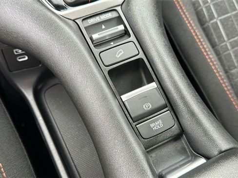 Used 2025 Honda HR-V Sport image 18