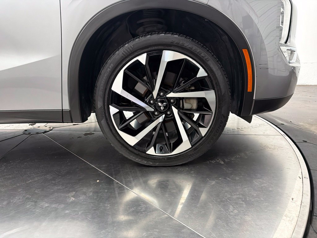 Used 2022 Mitsubishi Outlander SE FWD image 9