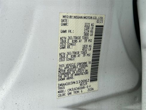 Used 2023 Nissan Titan SV image 30