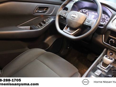 Certified 2025 Nissan Rogue S FWD image 4