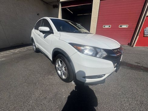 Used 2016 Honda HR-V EX image 6