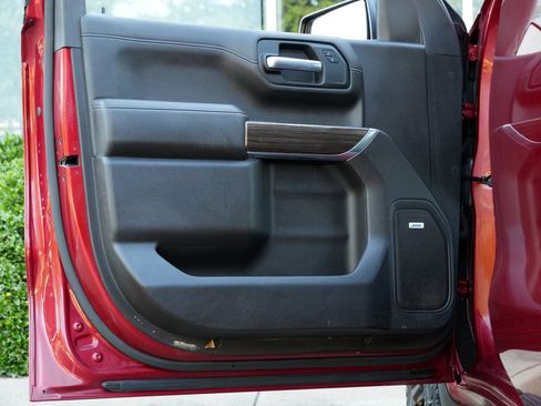 Used 2021 Chevrolet Silverado 1500 LT Trail Boss w/ Convenience Package II AWD/4WD image 36