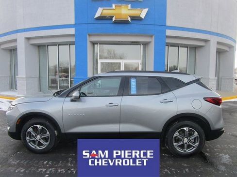 Certified 2024 Chevrolet Blazer LT w/ Convenience Package image 1