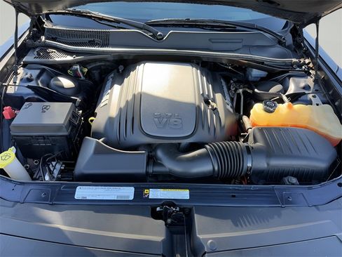 Used 2011 Dodge Challenger R/T w/ Sound Group II image 9