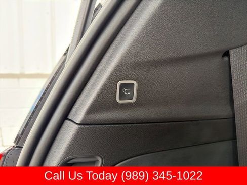 New 2026 Chrysler Pacifica Pinnacle w/ Trailer Tow Group AWD/4WD image 35