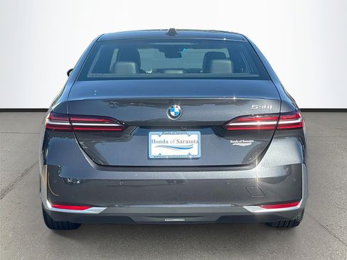 Used 2025 BMW 530i image 5