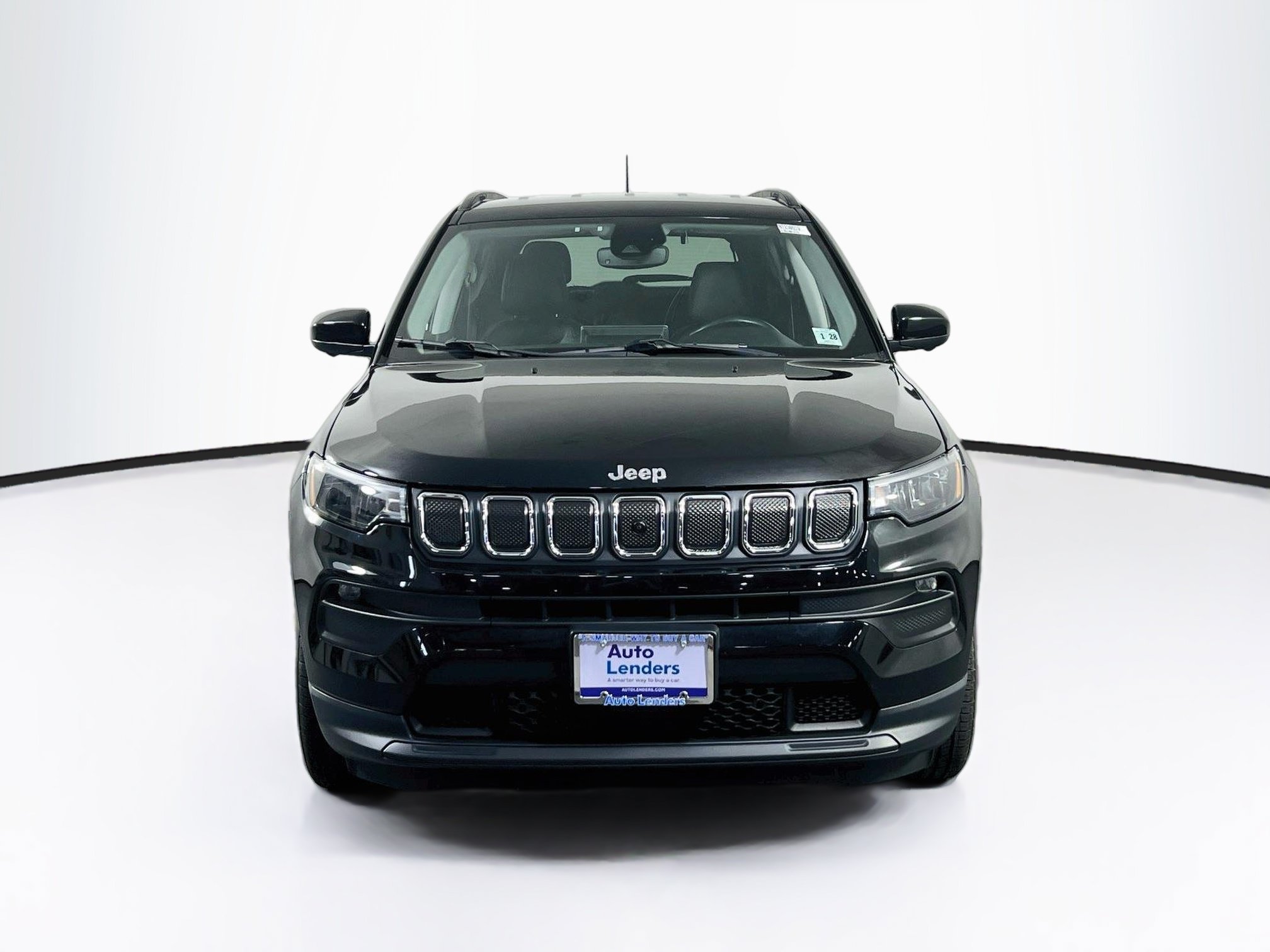 Used 2022 Jeep Compass Latitude w/ Convenience Group AWD/4WD image 2