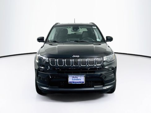 Used 2022 Jeep Compass Latitude w/ Convenience Group AWD/4WD image 2