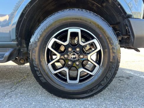 Used 2025 Ford Bronco Outer Banks AWD/4WD image 16