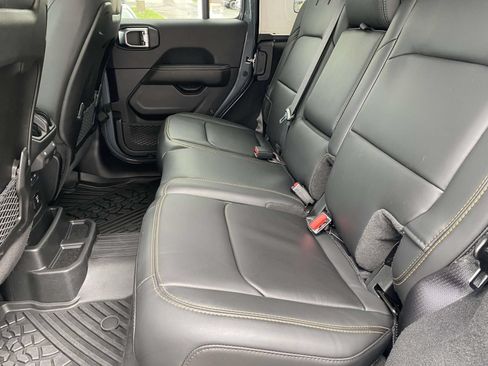Used 2025 Jeep Wrangler Unlimited Rubicon 392 AWD/4WD image 12