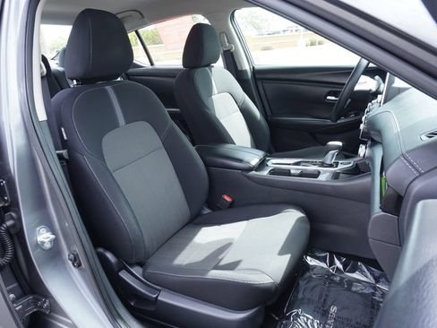 Certified 2024 Nissan Sentra SV FWD image 12
