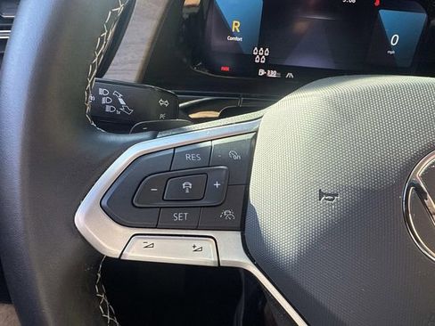 Used 2025 Volkswagen Atlas SE image 47