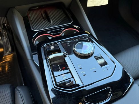 New 2026 BMW 530i w/ Convenience Package RWD image 18