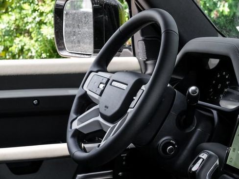 New 2026 Land Rover Defender 110 X-Dynamic SE AWD/4WD image 21