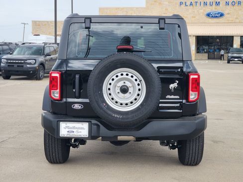 New 2026 Ford Bronco 4-Door AWD/4WD image 8