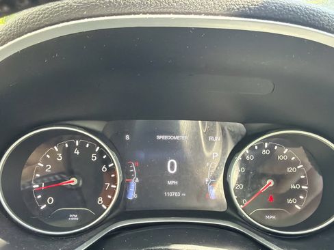 Used 2018 Jeep Compass Limited AWD/4WD image 35