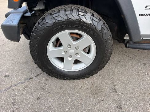 Used 2011 Jeep Wrangler Sport AWD/4WD image 28