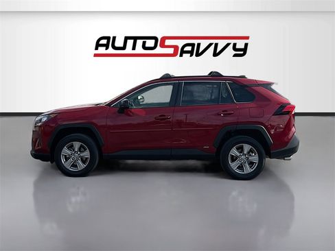 Used 2022 Toyota RAV4 LE image 4